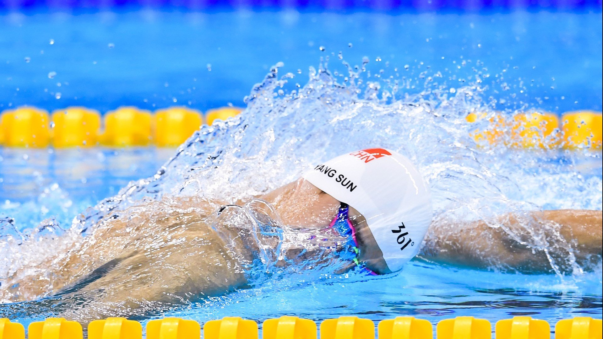 意大利马术队在2024年国际马术联合会障碍赛世界巡回赛中获得团体第六名，展现出色表现。