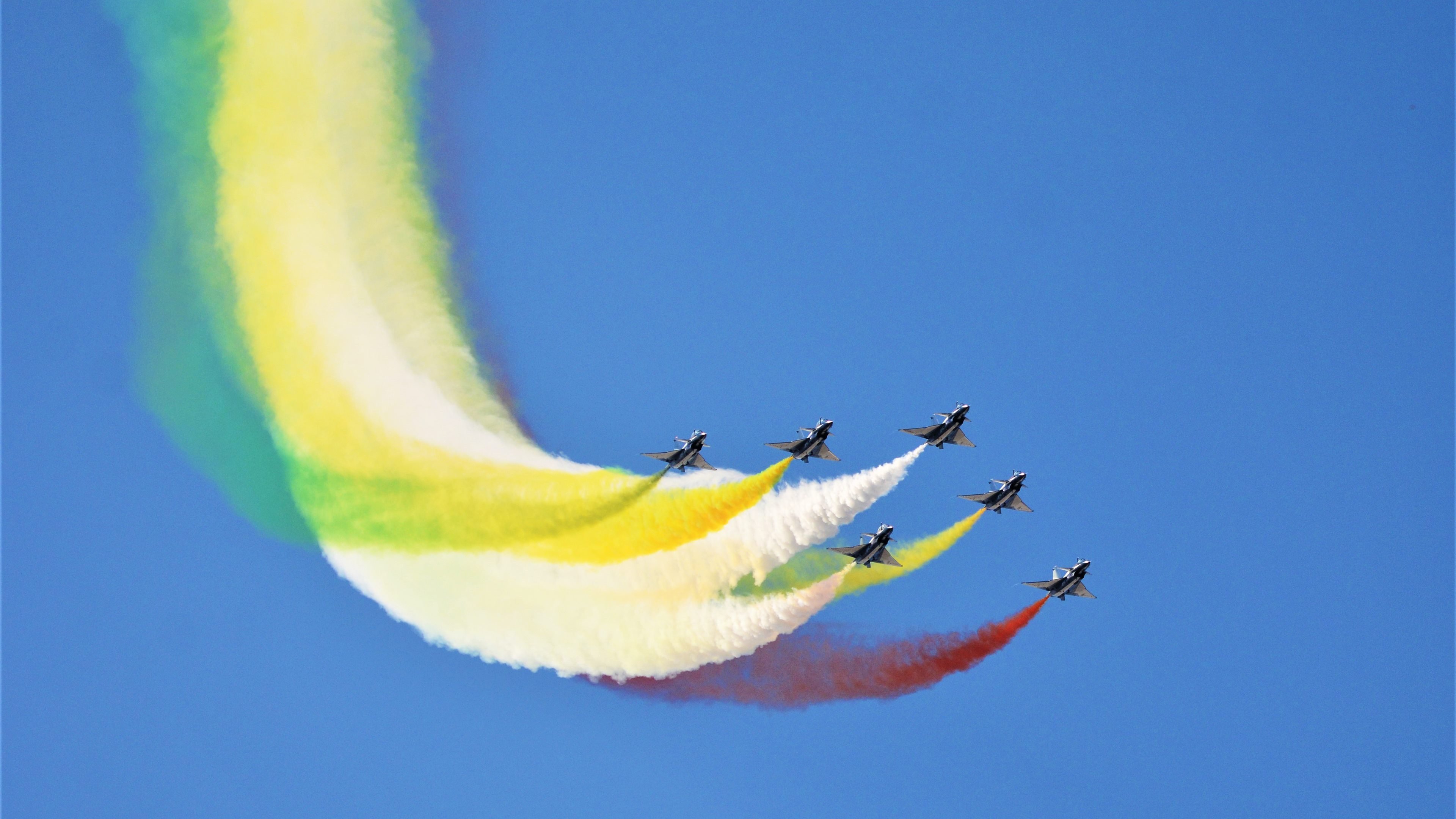 《2025英雄联盟全球总决赛,决赛现场气氛炸裂》,2020英雄联盟全球总决赛结束了吗